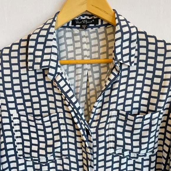 VELVET HEART Size Sm Button Front Split Shirt Tail Roll Tab Sleeve Blue White - Picture 2 of 9